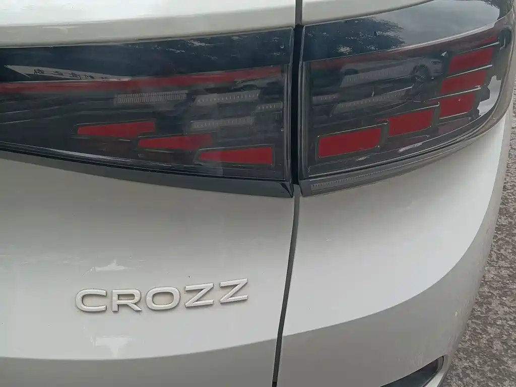 Volkswagen ID.4 Crozz — миниатюра 12