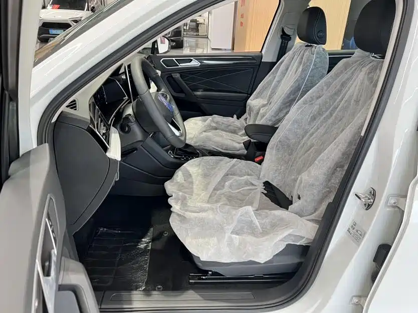 VOLKSWAGEN TIGUAN L NEW ENERGY