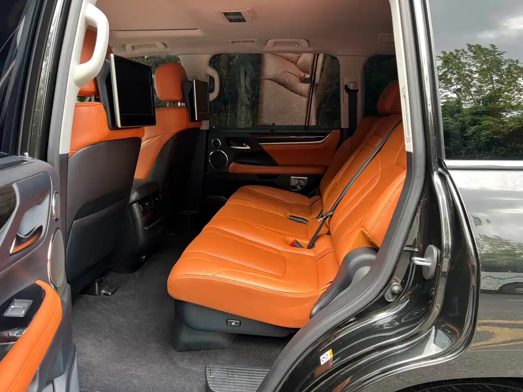 Lexus LX 2017 570 Luxury