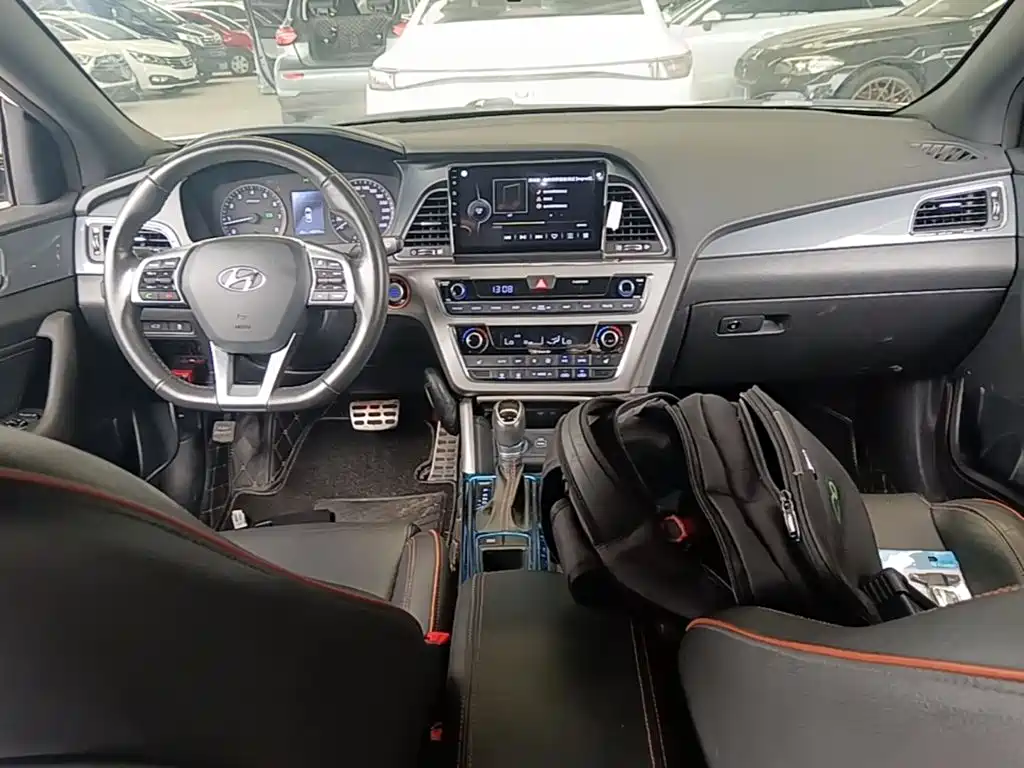 Hyundai Sonata — миниатюра 10