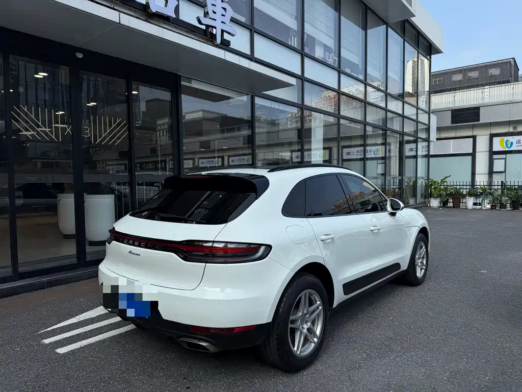 Porsche Macan — миниатюра 15