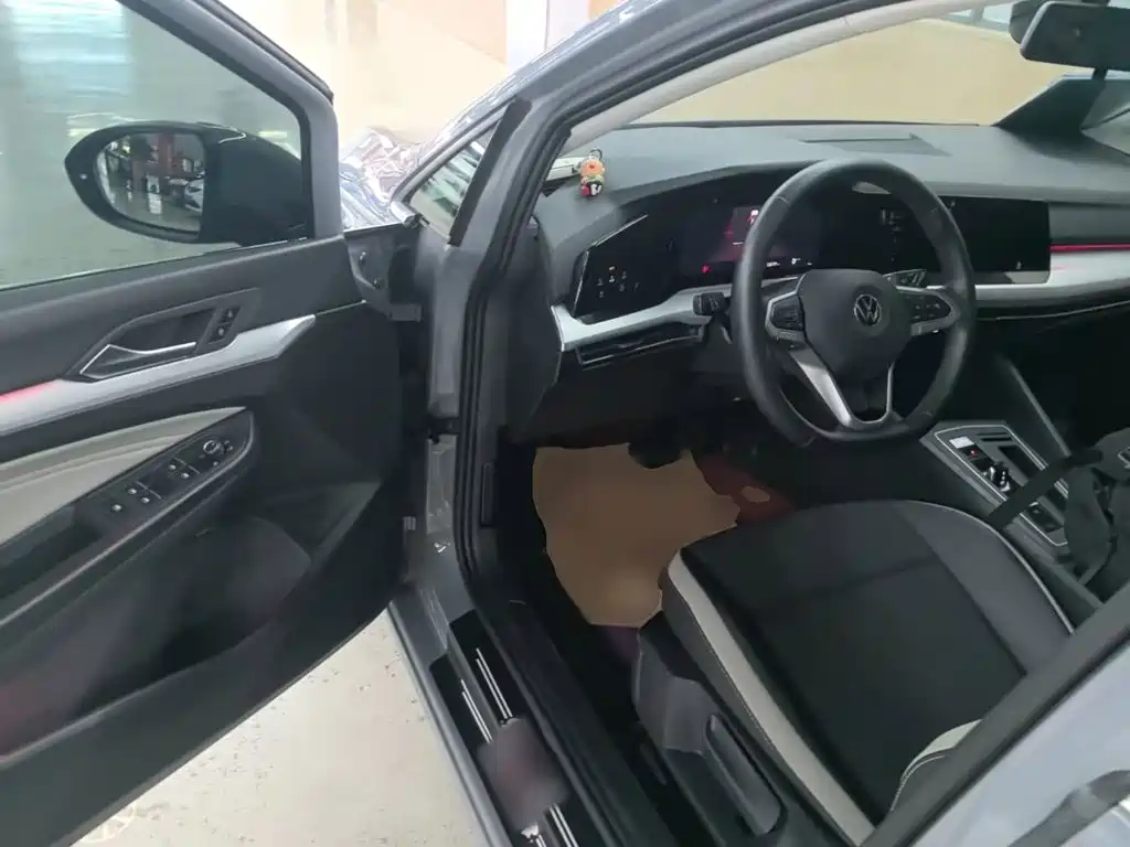 Volkswagen Golf — миниатюра 16
