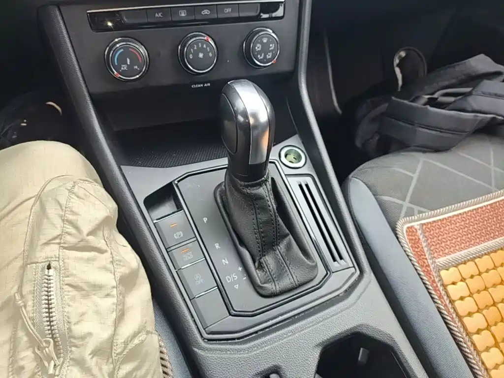 Volkswagen Lavida — миниатюра 14