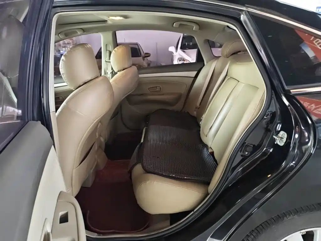Nissan Sylphy — миниатюра 17