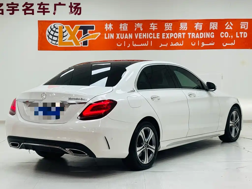 Mercedes-Benz C-Class — миниатюра 4