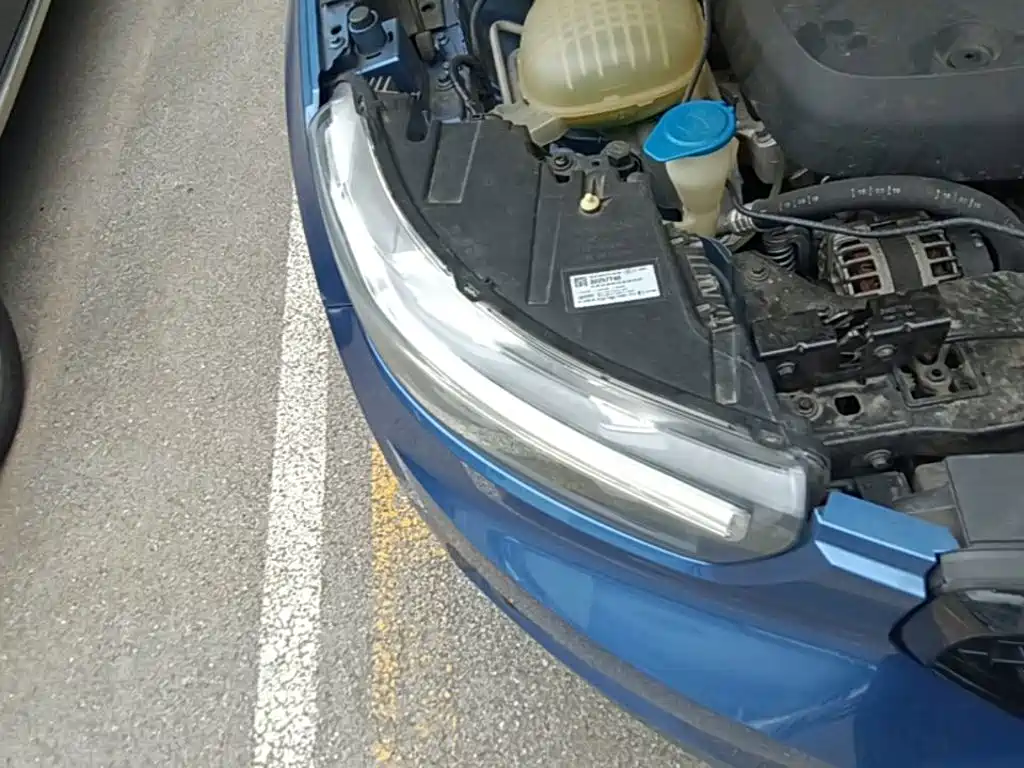 Volvo XC40 — миниатюра 11