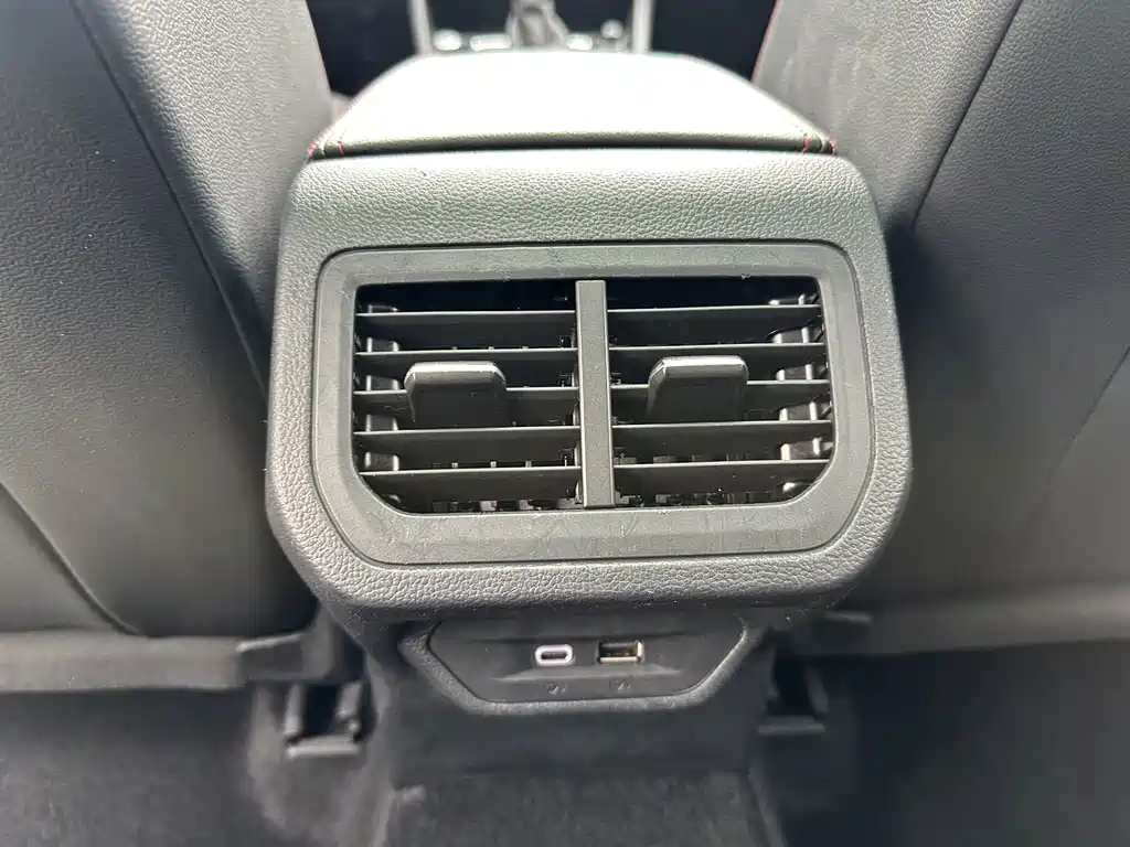 Volkswagen Lavida — миниатюра 18
