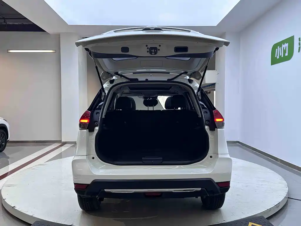 Nissan X-Trail — миниатюра 23