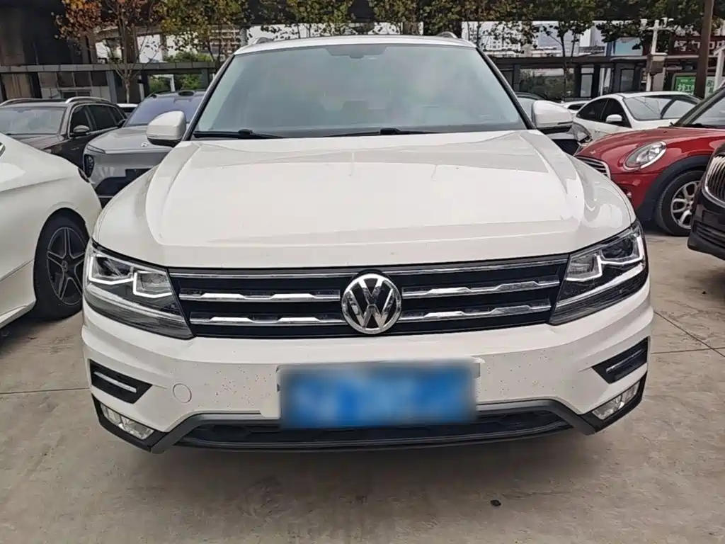 Volkswagen Tiguan L — миниатюра 3