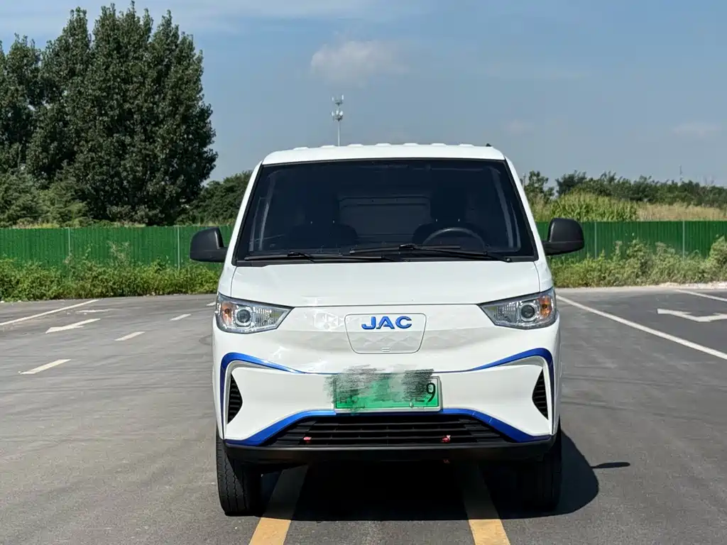 JAC Bluecat — миниатюра 2