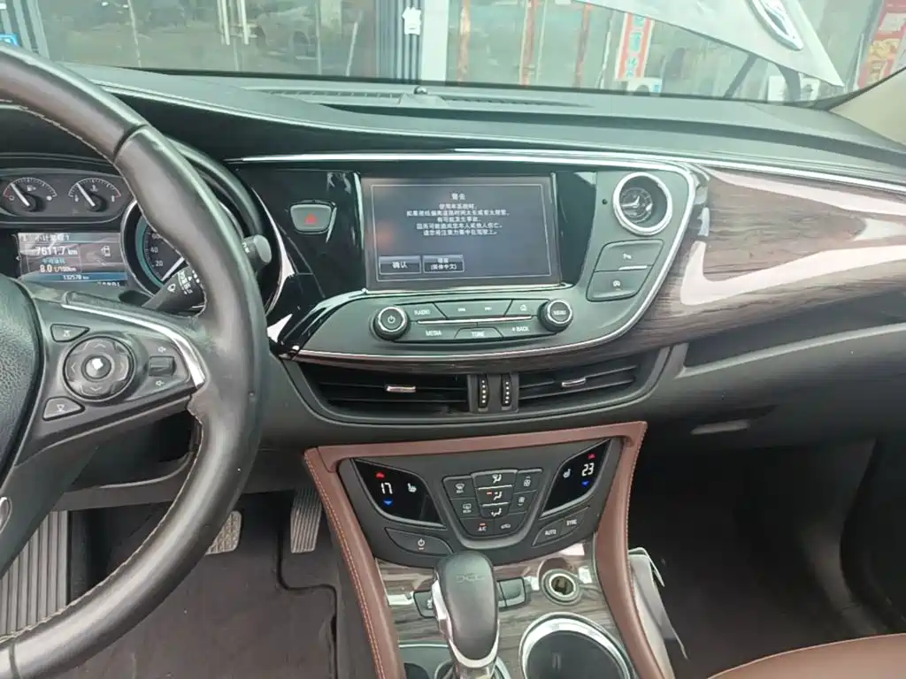 Buick Envision Plus — миниатюра 13