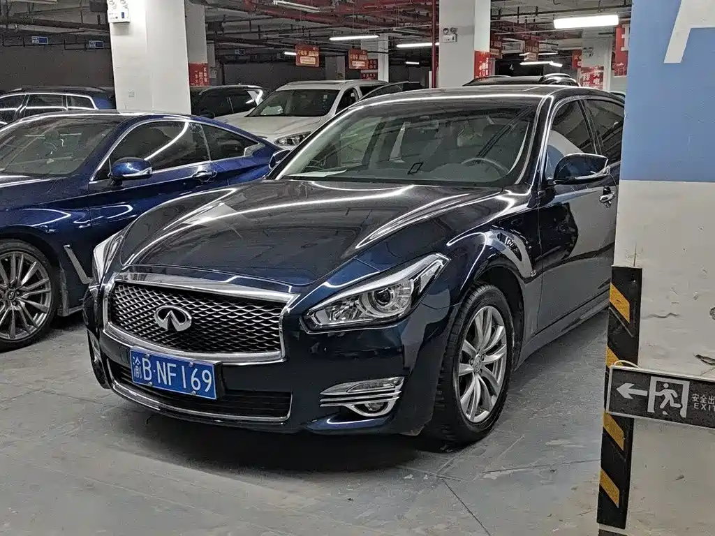 Infiniti Q70 — миниатюра 3