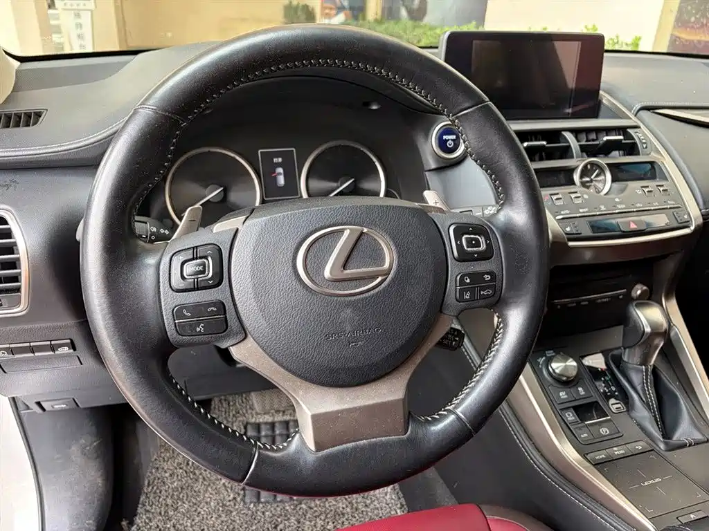Lexus NX — миниатюра 7
