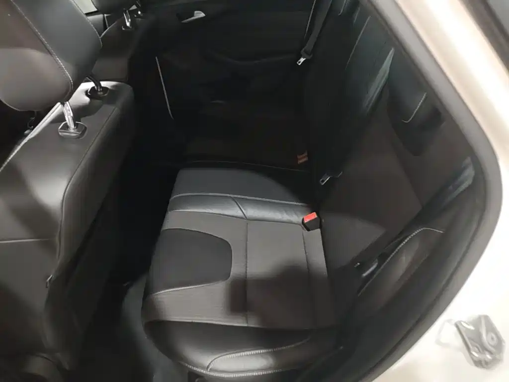 Ford Focus — миниатюра 13