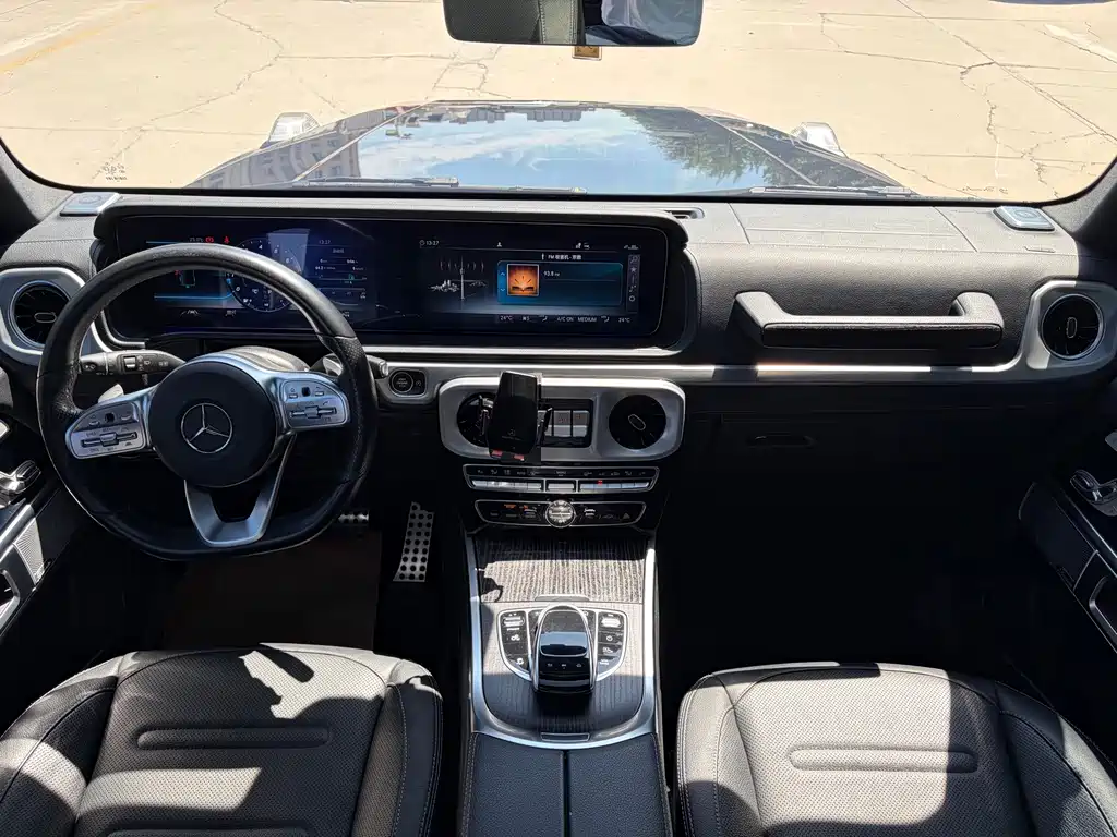 Mercedes-Benz G-Class — миниатюра 12