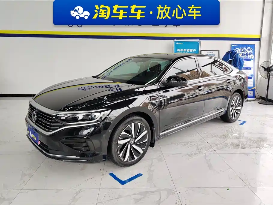 Volkswagen Passat 2022