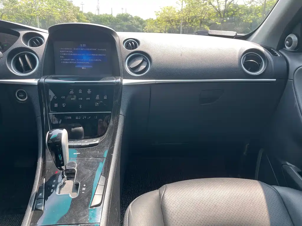 Luxgen Big 7 SUV — миниатюра 14