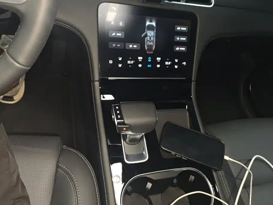 Li Auto Li ONE — миниатюра 16