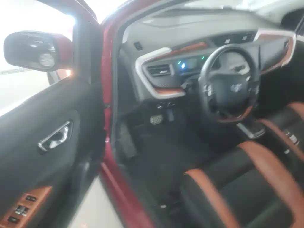 Geely Vision X1 — миниатюра 16