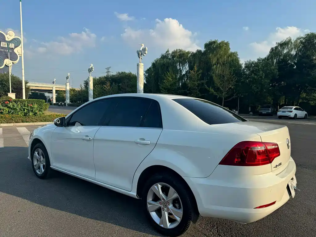 Volkswagen Bora — миниатюра 9