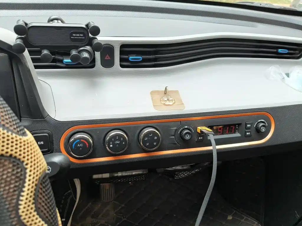 Wuling MINIEV — миниатюра 9
