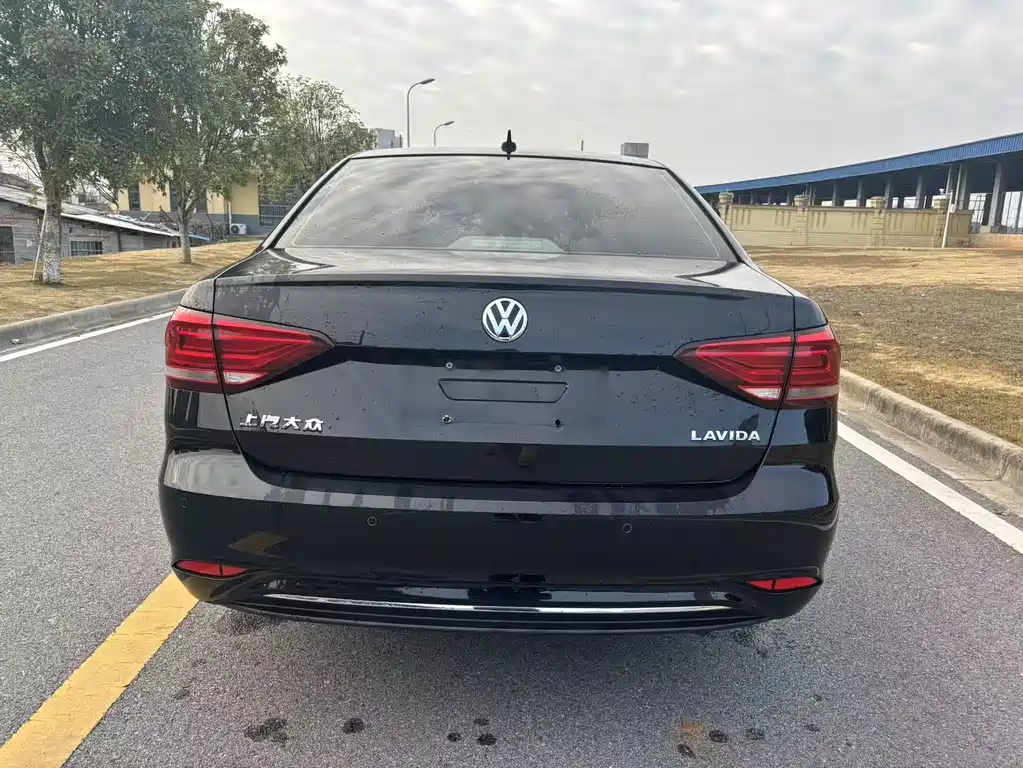 VOLKSWAGEN LAVIDA