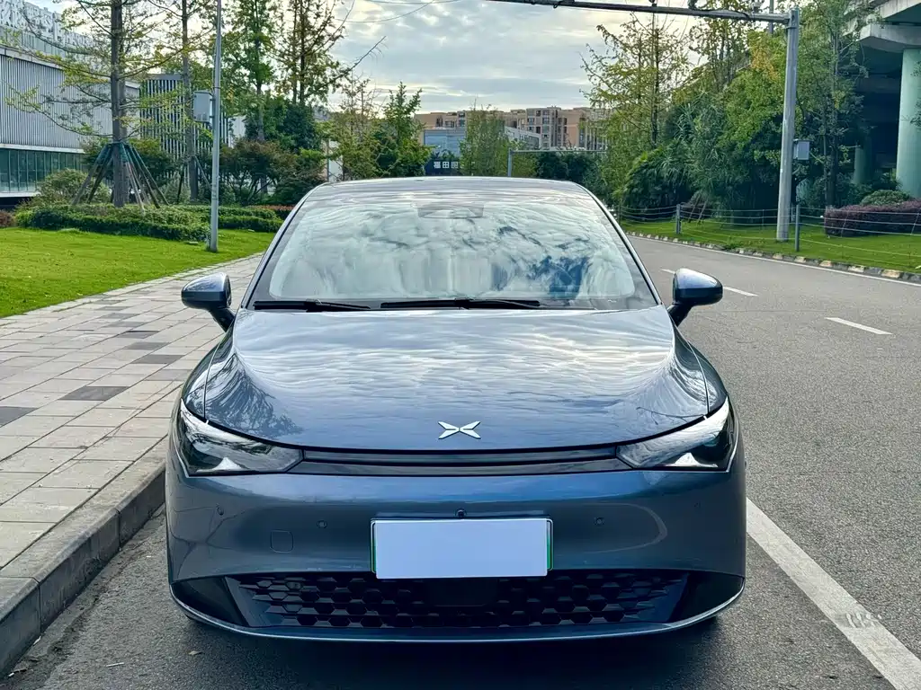 XPeng P5 — миниатюра 2