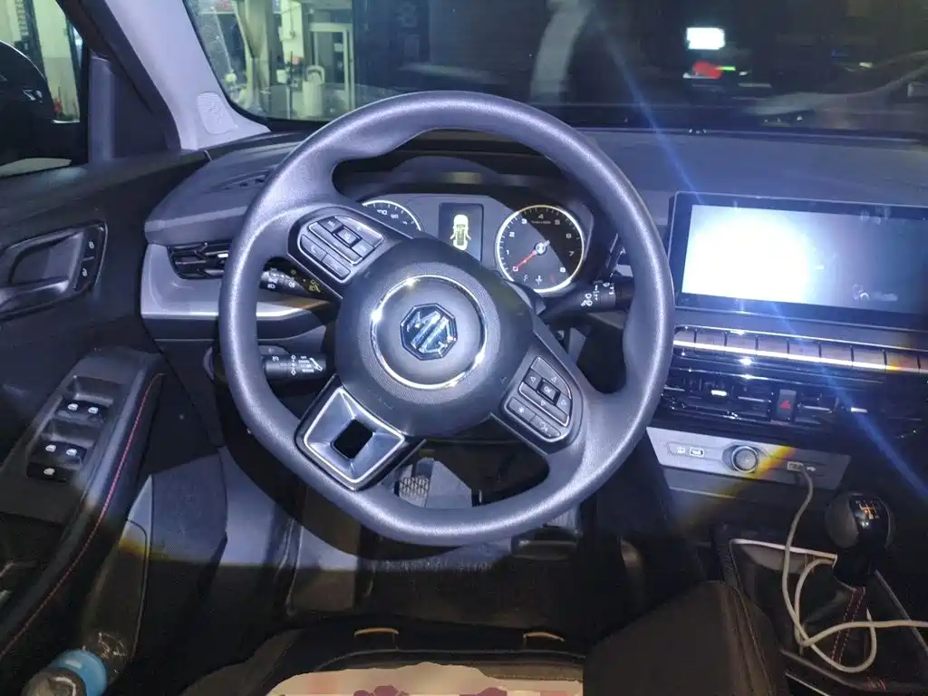 MG MG5 — миниатюра 6