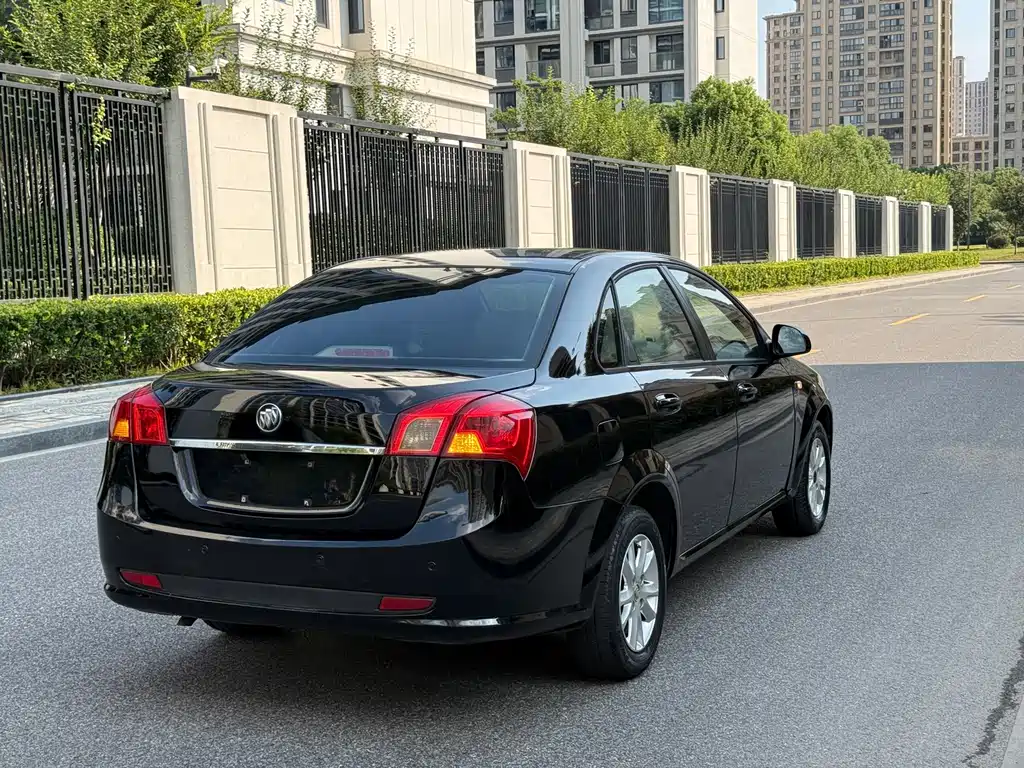 Buick Excelle — миниатюра 6