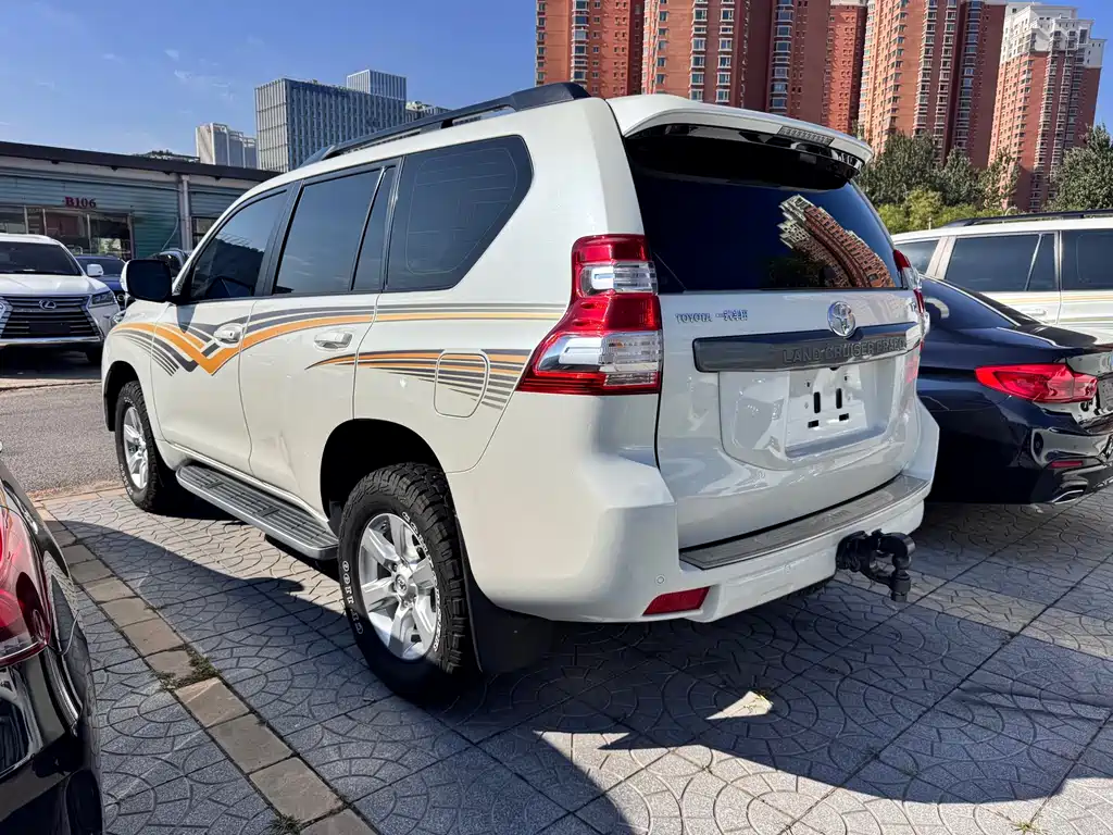 Toyota Prado — миниатюра 2