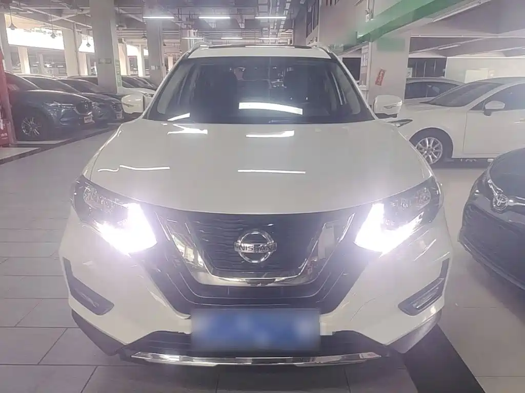 Nissan X-Trail — миниатюра 3