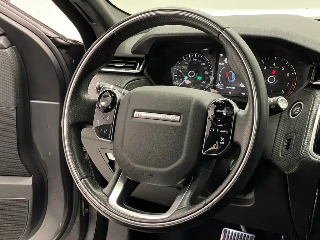 Land Rover Velar — миниатюра 24