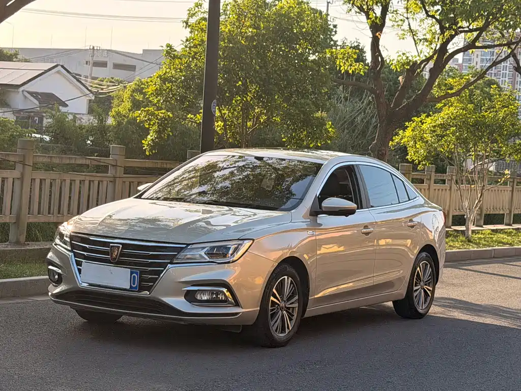 Roewe i5 2019