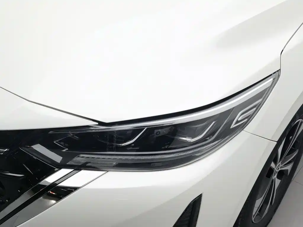 Nissan Sylphy — миниатюра 7