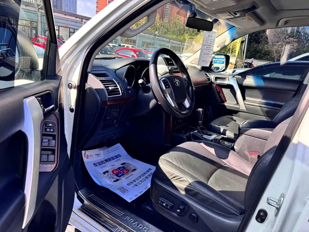 Toyota Prado — миниатюра 5