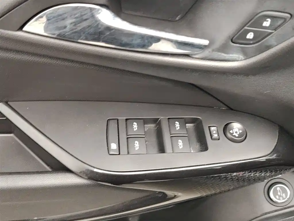 CHEVROLET XINGMAILUO