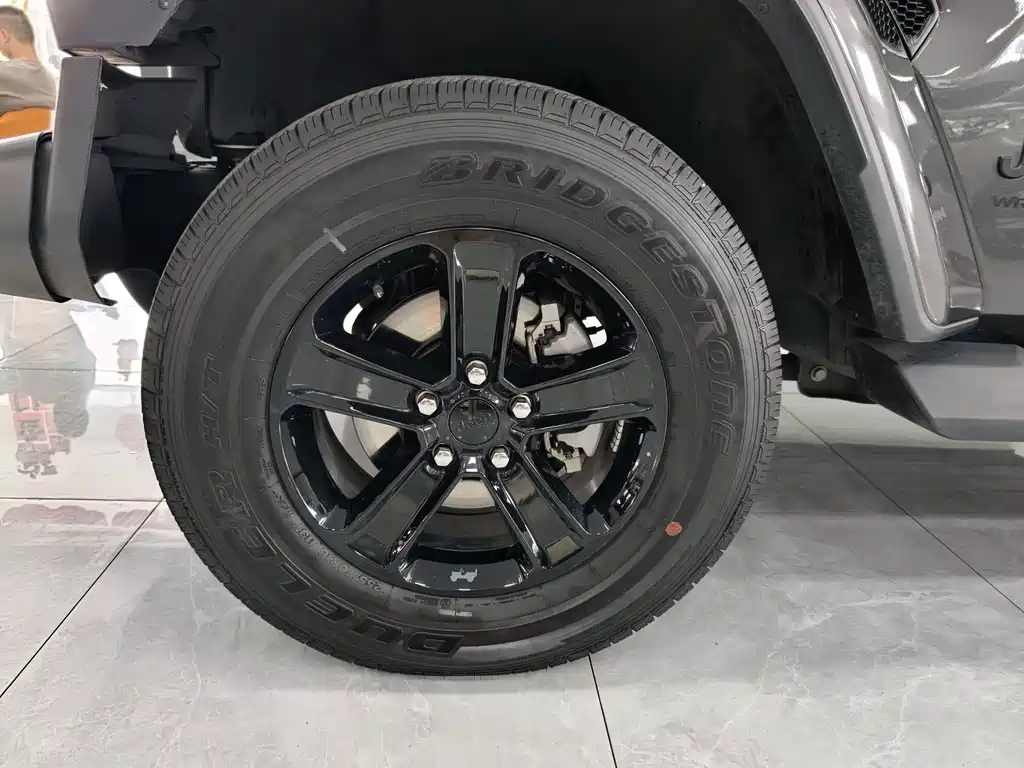 Jeep Wrangler — миниатюра 21