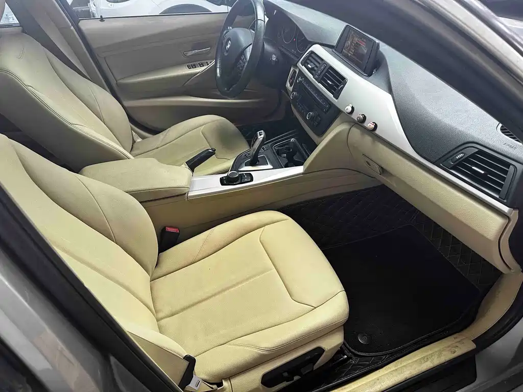 BMW 3 Series — миниатюра 8