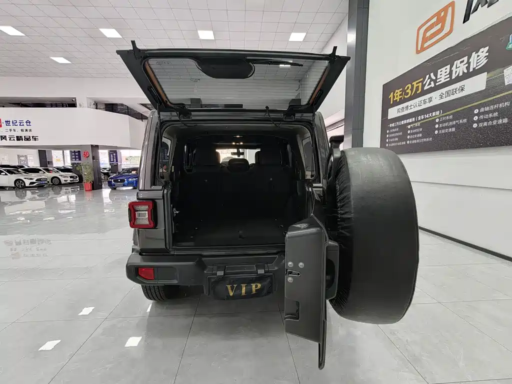 Jeep Wrangler — миниатюра 10
