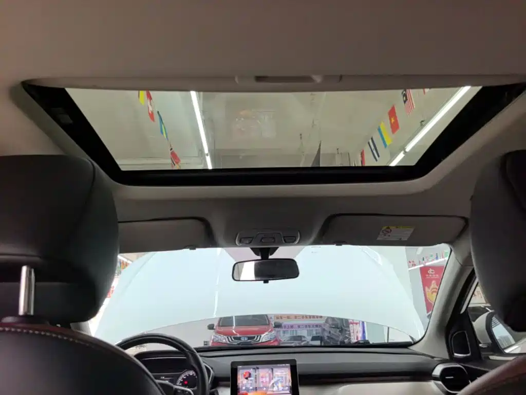 Geely Binyue — миниатюра 18