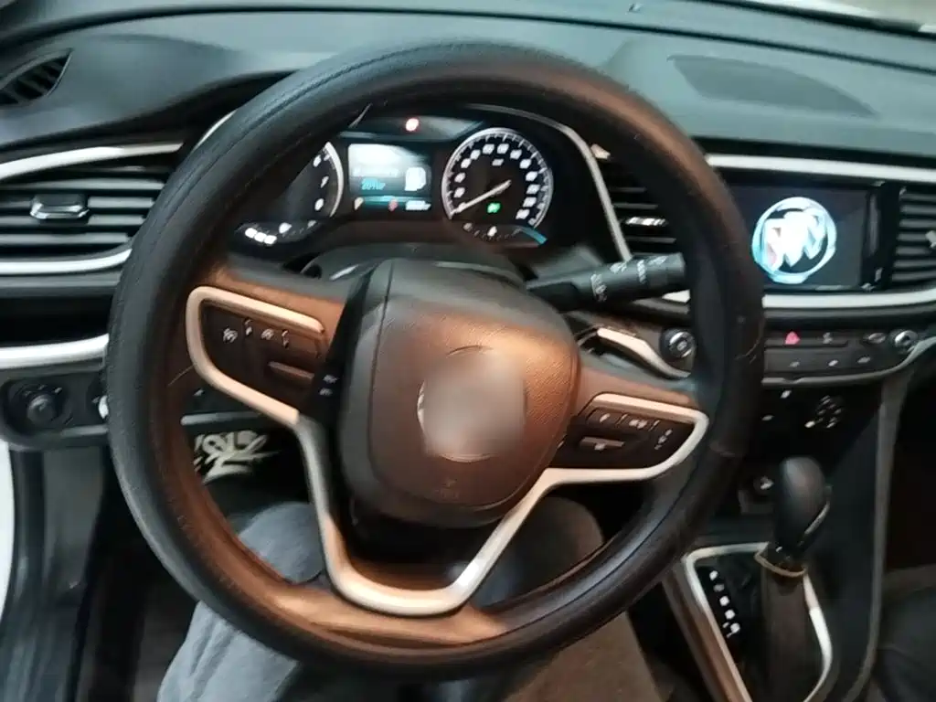 Buick Excelle — миниатюра 11