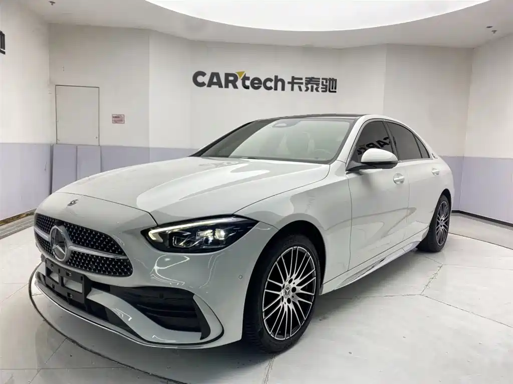 Mercedes-Benz C-Class 2024
