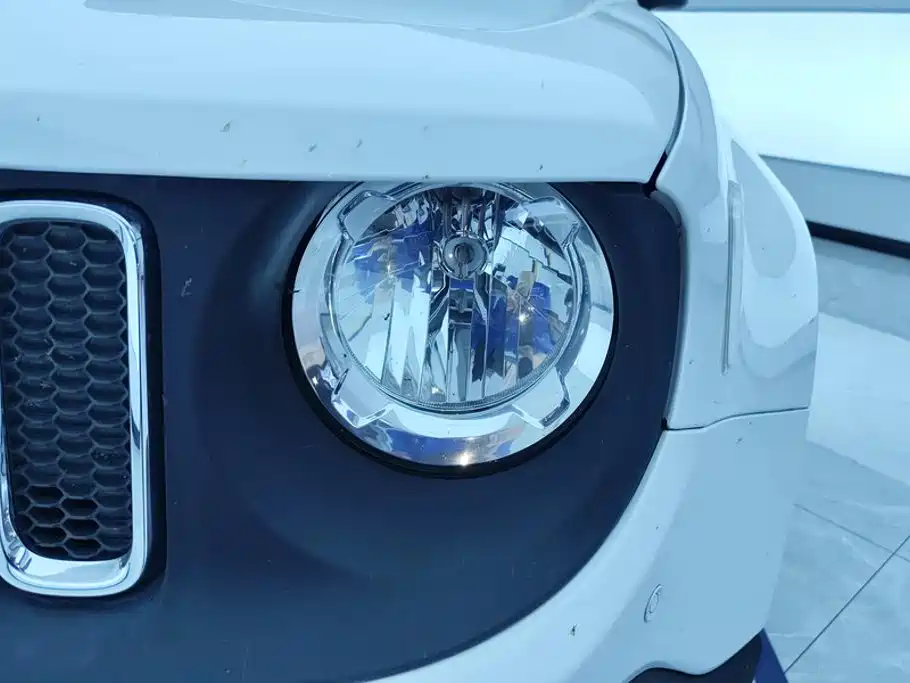 Jeep Renegade — миниатюра 5