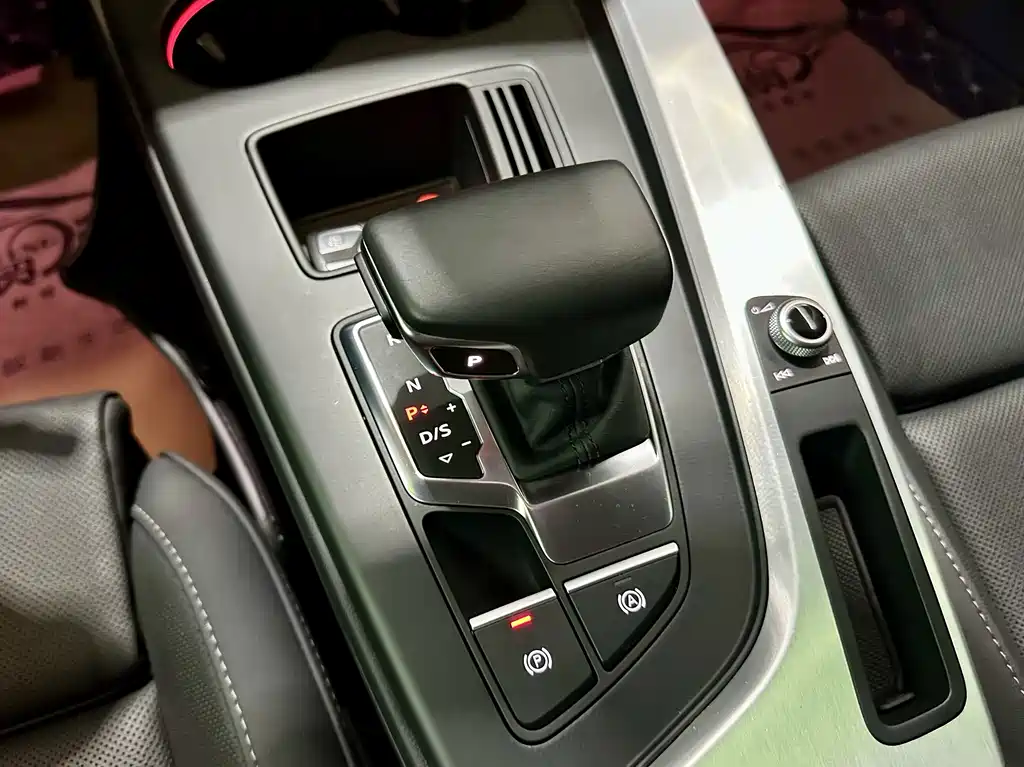 Audi A4L — миниатюра 16