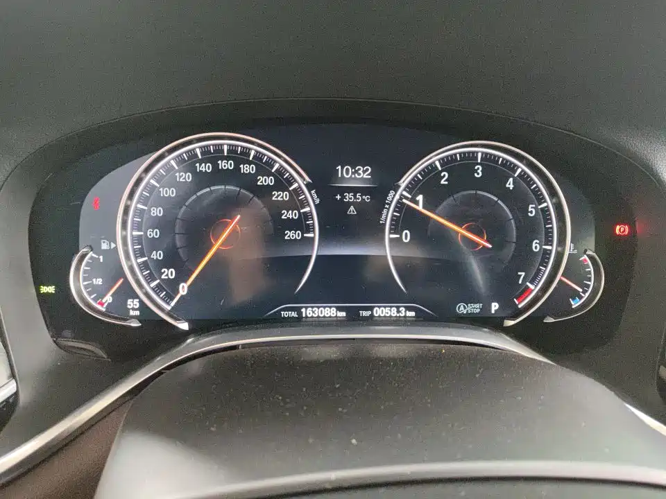 BMW 7 Series — миниатюра 6