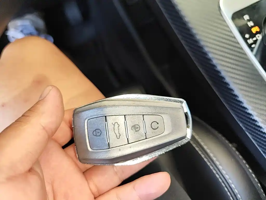 Geely Binyue — миниатюра 9