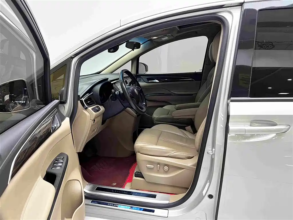 Buick GL8 — миниатюра 6