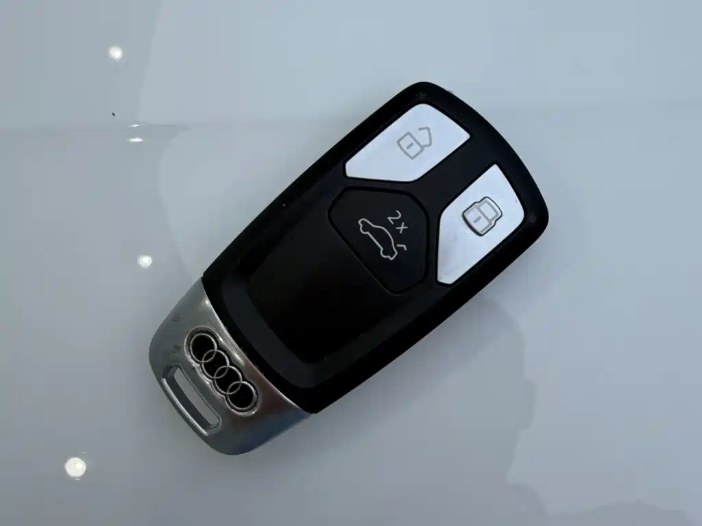 Audi A4L — миниатюра 15