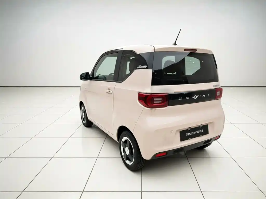 Wuling MINIEV — миниатюра 4