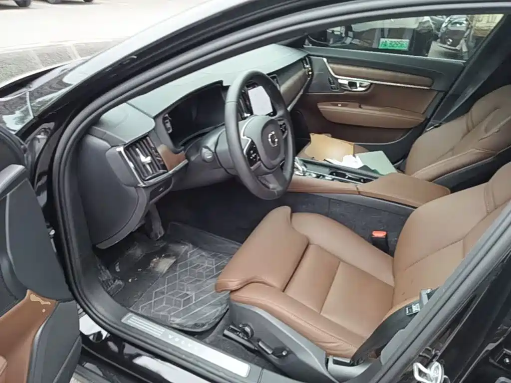 Volvo S90 — миниатюра 16